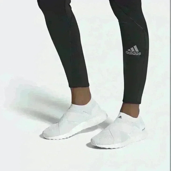 NEW Adidas ULTRABOOST SLIP ON DNA GX5083 Women's Running Shoes Women Size 10 - Picture 1 of 5